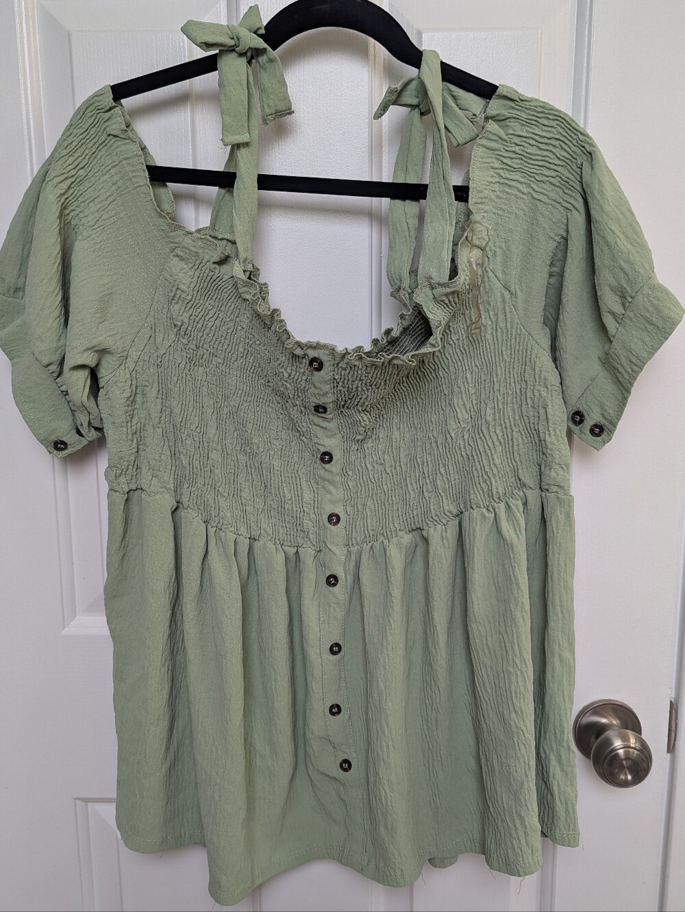 Love Sage Green Tie-Strap Smocked Button Peasant Top Size 4x